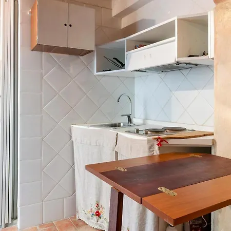 Amazing In With Kitchen Apartment