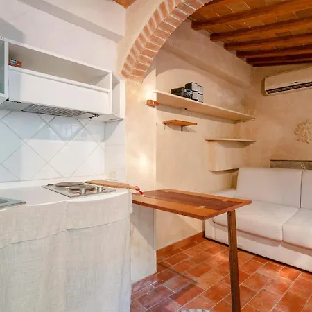 Amazing In With Kitchen Apartment